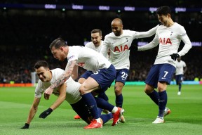 包含多特蒙德替补上场改变战局，热刺防线瞬间崩溃！的词条-LD 乐动APP下载